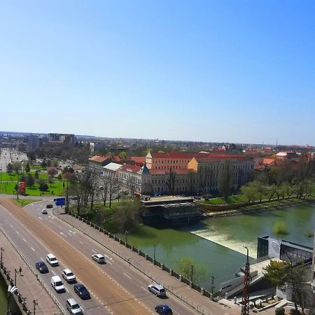 Ana'S Apartment Орадя Екстер'єр фото