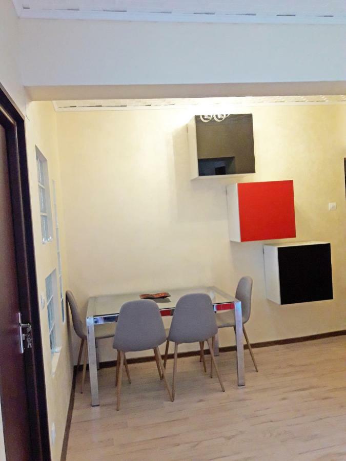 Ana'S Apartment Орадя Екстер'єр фото